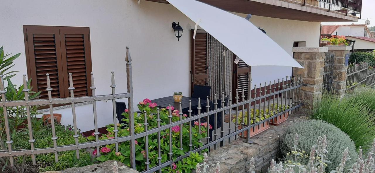 App Parenzana Apartment Grožnjan Exterior foto